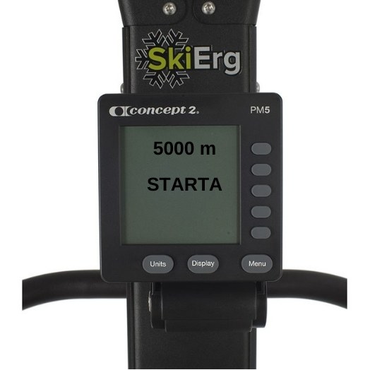 SkiErg-display viser start for 5000-meterstest